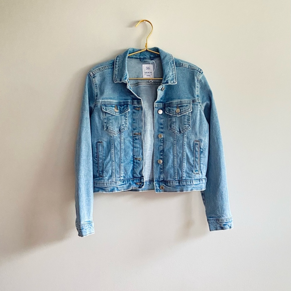 Classic Blue Denim Jacket - size 36 EU (S)